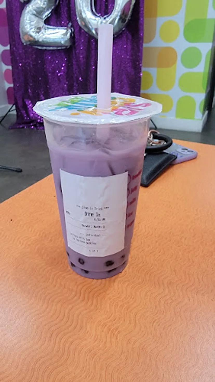 Fat Straws Boba & Mochi Donuts (Alpha & Noel)